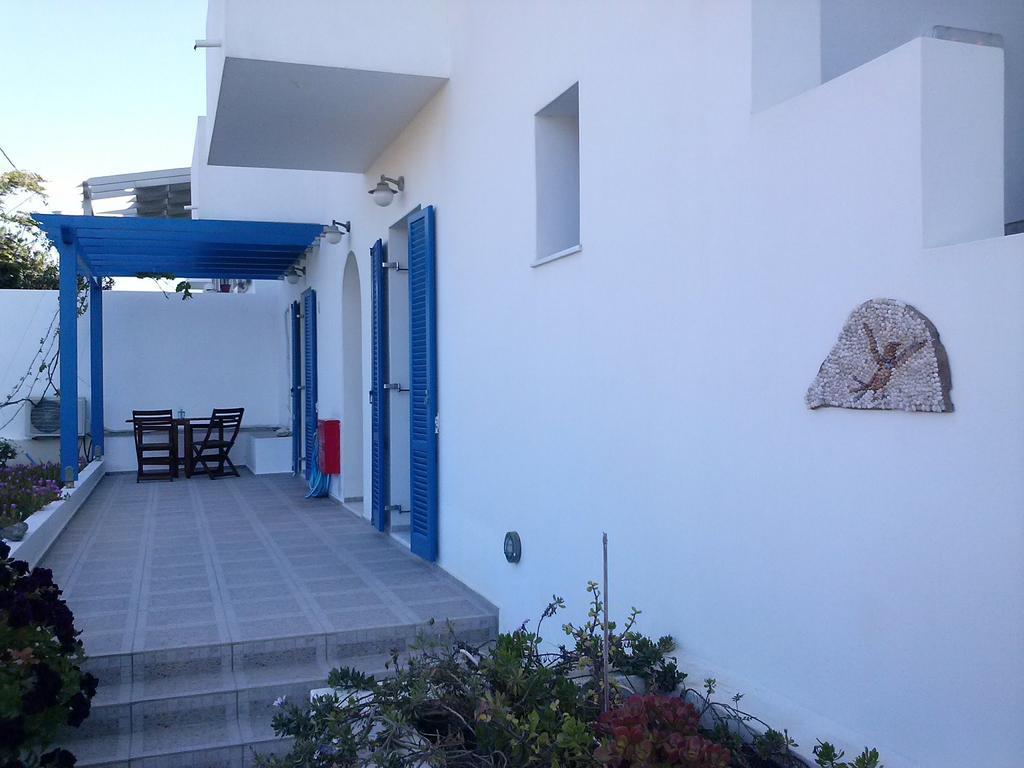 Eleni Apartments Adamantas  Buitenkant foto