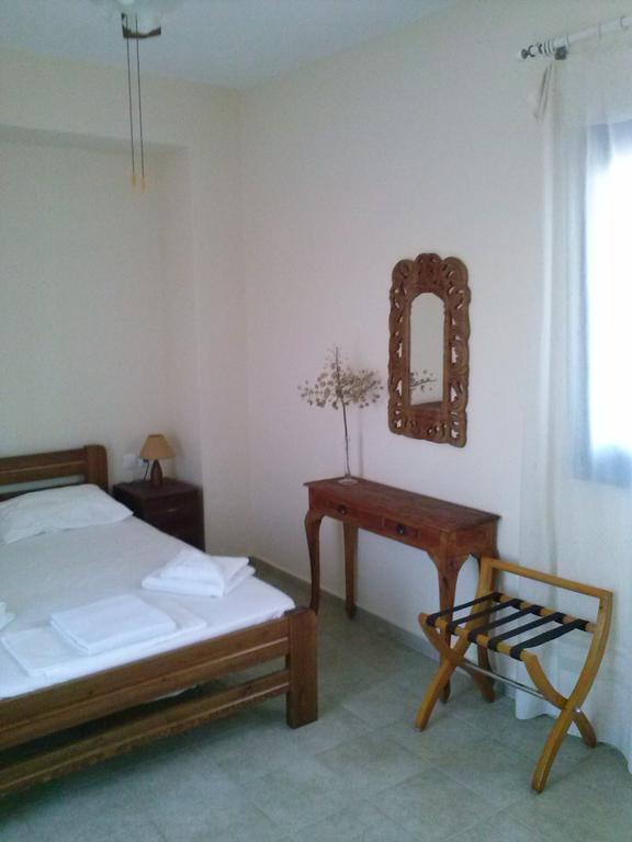 Eleni Apartments Adamantas  Kamer foto