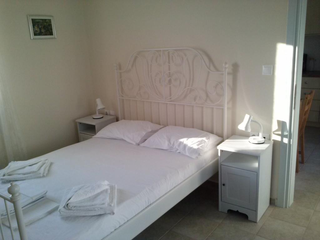 Eleni Apartments Adamantas  Kamer foto