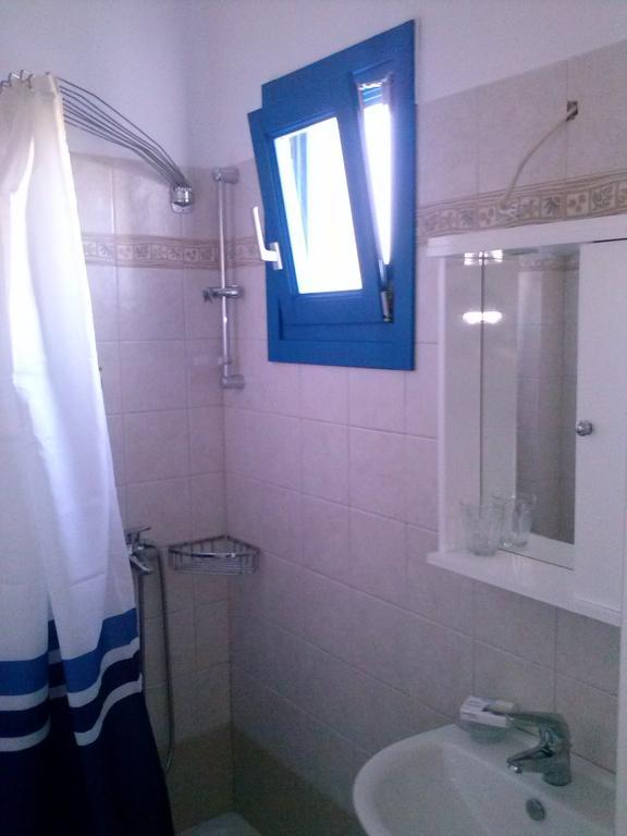 Eleni Apartments Adamantas  Kamer foto