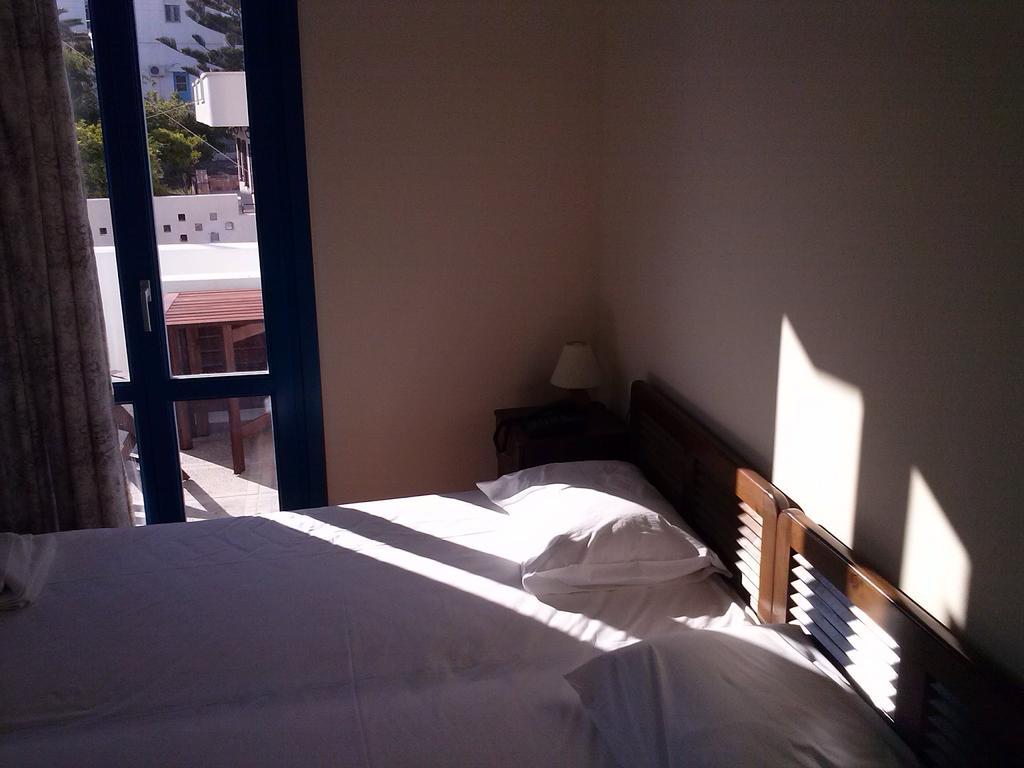 Eleni Apartments Adamantas  Kamer foto
